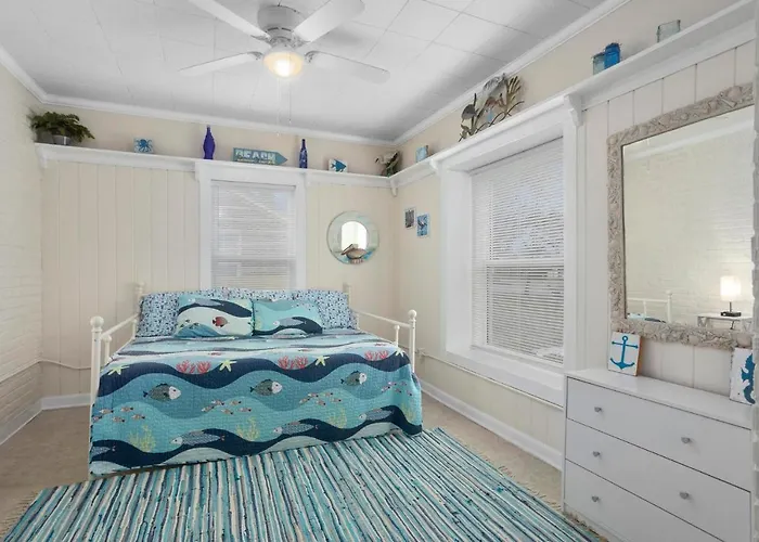 Dolphina House Holiday home *
